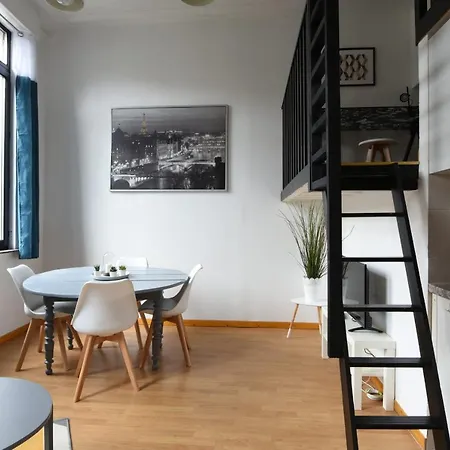 Apartment Charming Flat At The Heart Of - Welkeys Bethune